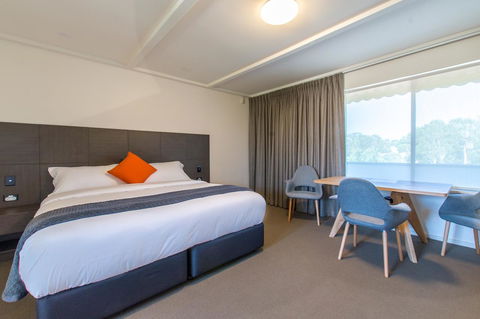 Mick O\'Sheas - Goulburn Accommodation 16