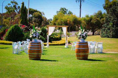 Mick O\'Sheas - Goulburn Accommodation 12
