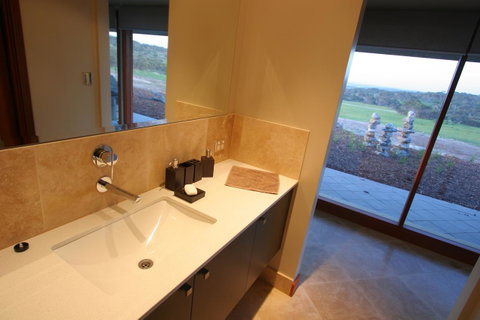 Almonta Park Lodge - Goulburn Accommodation 6