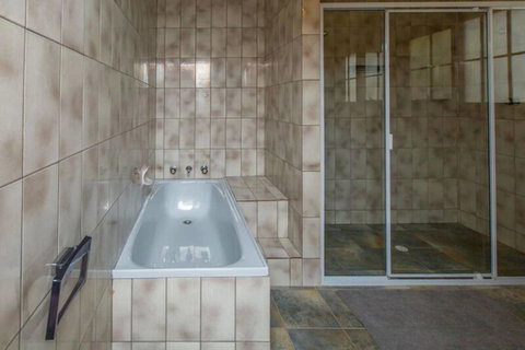 Bimbadeen - Goulburn Accommodation 7