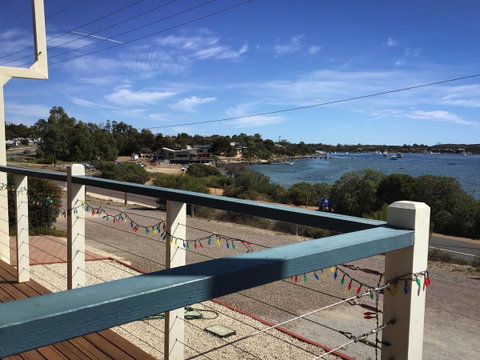 Seascape - Goulburn Accommodation 0
