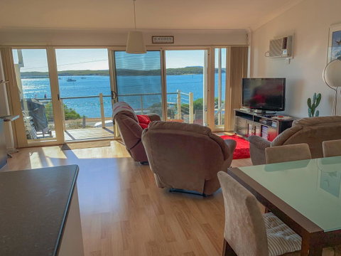 Seascape - Goulburn Accommodation 17