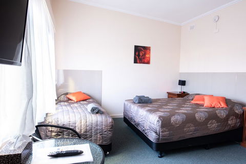 Blue Lake Motel - Goulburn Accommodation 16