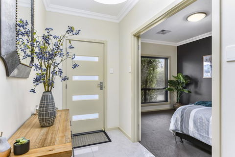 Accommodation On Lansell 2 - Goulburn Accommodation 2