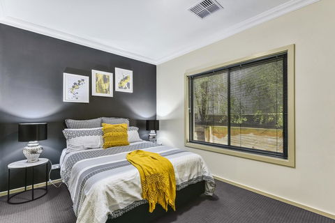 Accommodation On Lansell 2 - Goulburn Accommodation 12