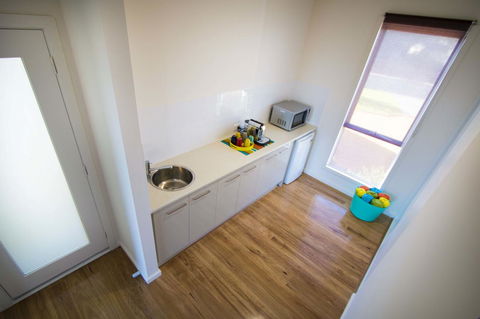 Villa Serra - Goulburn Accommodation 5