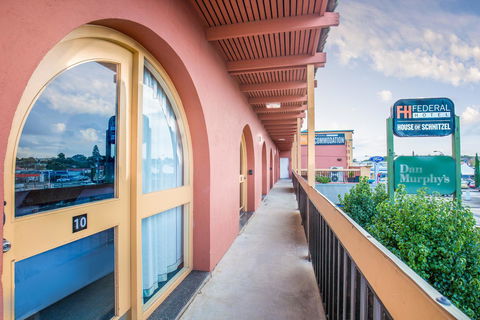 Nightcap At Federal Hotel Mt Gambier - Goulburn Accommodation 18