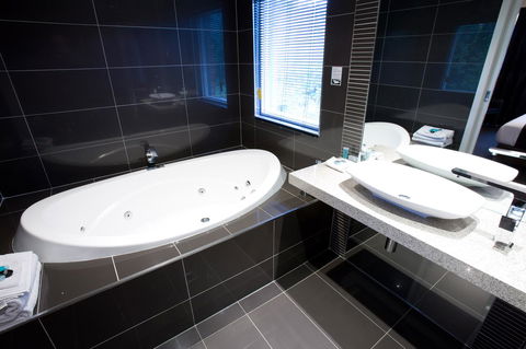 The Commodore - Goulburn Accommodation 30