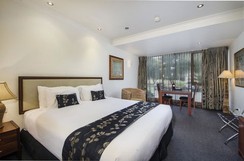 The Commodore - Goulburn Accommodation 44