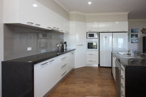 Waterfront On Osprey - Goulburn Accommodation 13