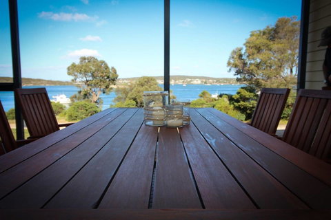 Waterfront On Osprey - Goulburn Accommodation 11