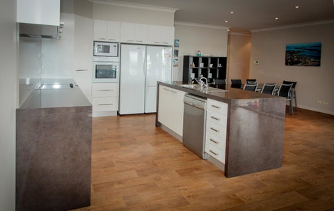 Waterfront On Osprey - Goulburn Accommodation 8