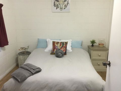 35 Trevena Road - Goulburn Accommodation 4