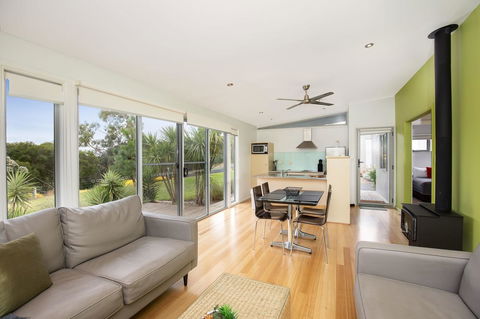 Blue Lake Holiday Park - Goulburn Accommodation 37