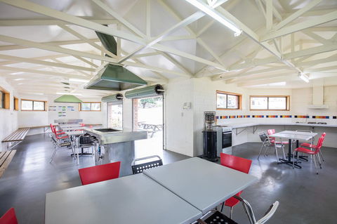 Blue Lake Holiday Park - Goulburn Accommodation 10