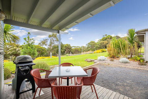 Blue Lake Holiday Park - Goulburn Accommodation 34