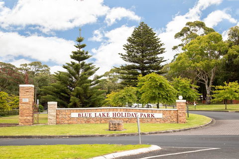 Blue Lake Holiday Park - Goulburn Accommodation 0