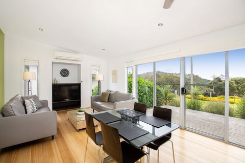 Blue Lake Holiday Park - Goulburn Accommodation 38