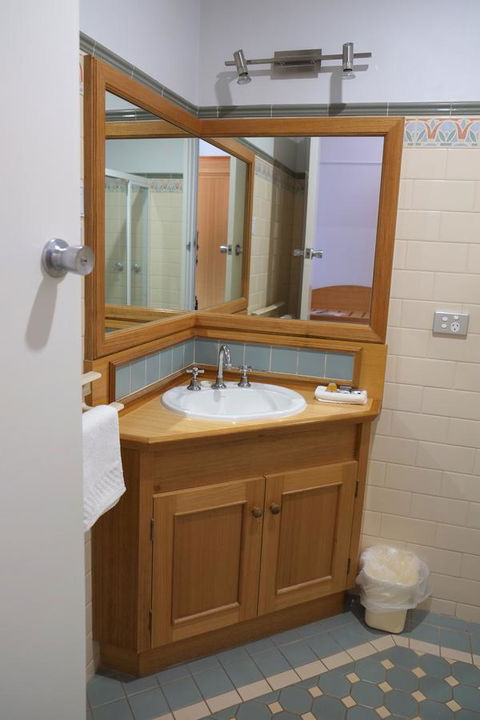 Berri Hotel - Goulburn Accommodation 30