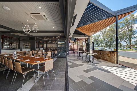 Berri Hotel - Goulburn Accommodation 5