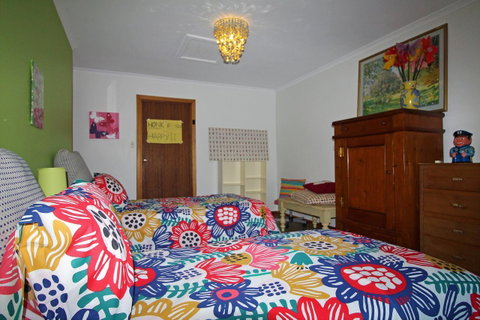Red Door - Goulburn Accommodation 13