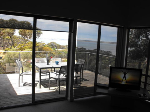 Saar River House - Goulburn Accommodation 24
