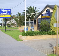 Aviators Lodge - Goulburn Accommodation