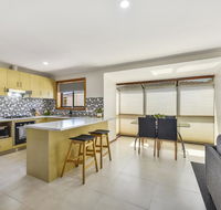 City Four Apartment - Goulburn Accommodation
