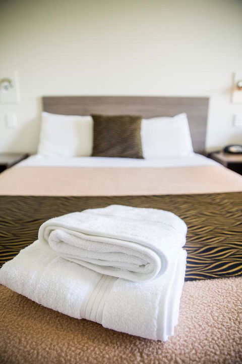 Lilac City Motor Inn & Steakhouse - Goulburn Accommodation 4