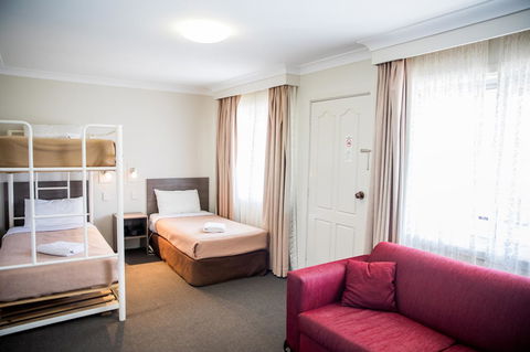 Lilac City Motor Inn & Steakhouse - Goulburn Accommodation 15