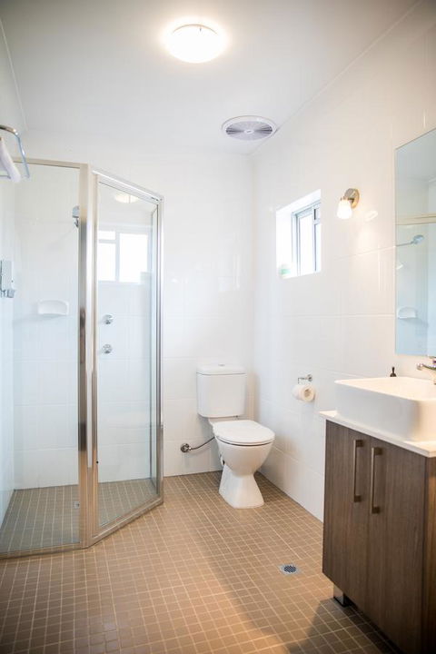 Lilac City Motor Inn & Steakhouse - Goulburn Accommodation 6