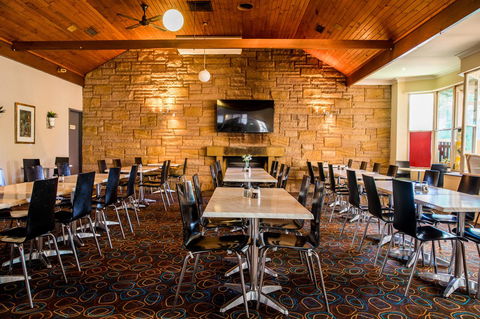 Lilac City Motor Inn & Steakhouse - Goulburn Accommodation 1