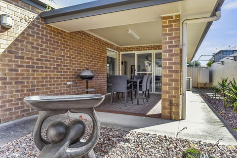 City Fringe Apartment - Goulburn Accommodation 1