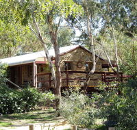 1860 Wine Country Cottages - Goulburn Accommodation