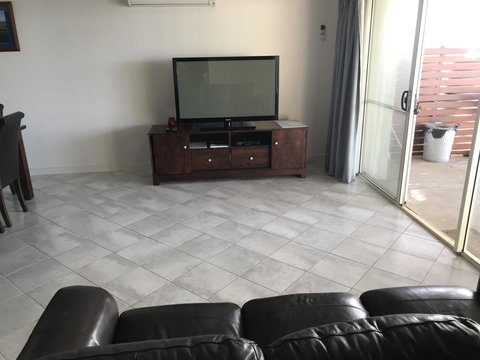 Beachside & Jetty View Apartment 6 - Captain\'s Apt - Goulburn Accommodation 34