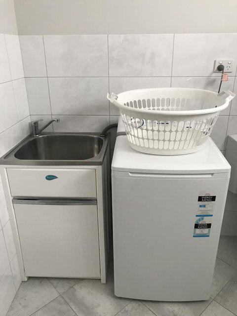 Beachside & Jetty View Apartment 6 - Captain\'s Apt - Goulburn Accommodation 23