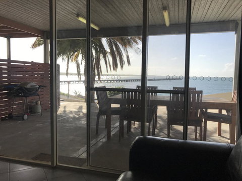 Beachside & Jetty View Apartment 6 - Captain\'s Apt - Goulburn Accommodation 36