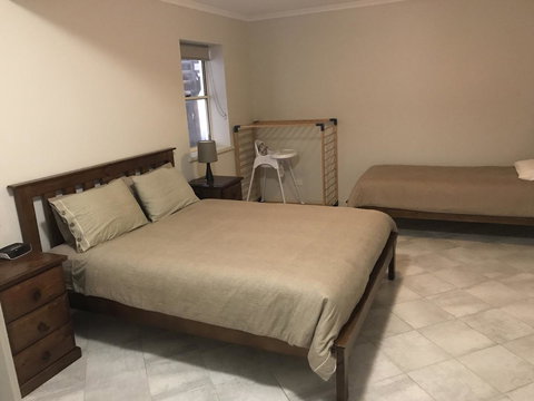 Beachside & Jetty View Apartment 6 - Captain\'s Apt - Goulburn Accommodation 41