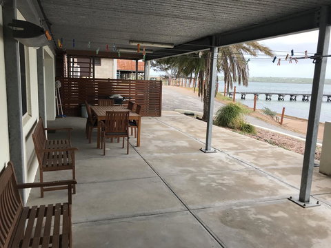Beachside & Jetty View Apartment 6 - Captain\'s Apt - Goulburn Accommodation 37