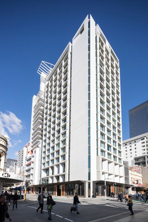 QT Perth - Goulburn Accommodation 7