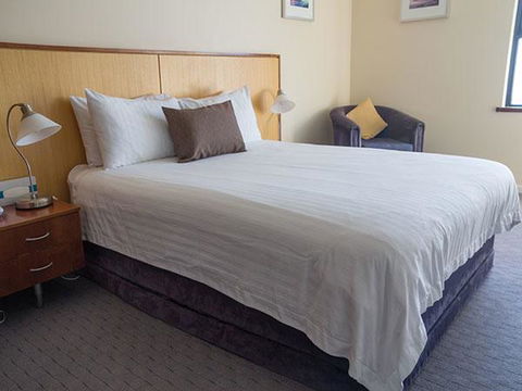 Ocean Beach Hotel - Goulburn Accommodation 0
