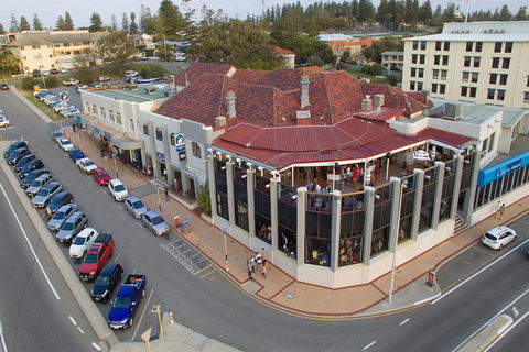 Ocean Beach Hotel - Goulburn Accommodation 3