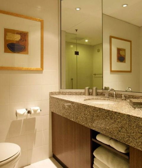 Residence On Langley Park - Goulburn Accommodation 3