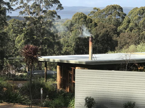 The Floating Forest - Goulburn Accommodation 4