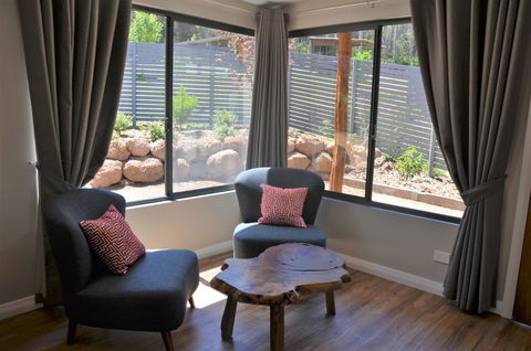 The Floating Forest - Goulburn Accommodation 7