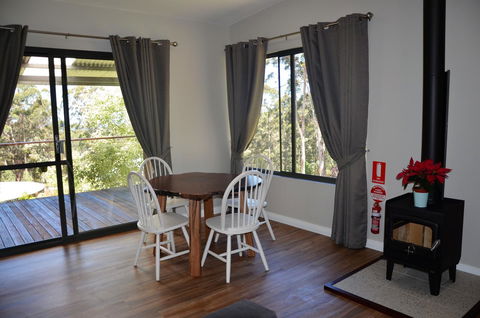 The Floating Forest - Goulburn Accommodation 5