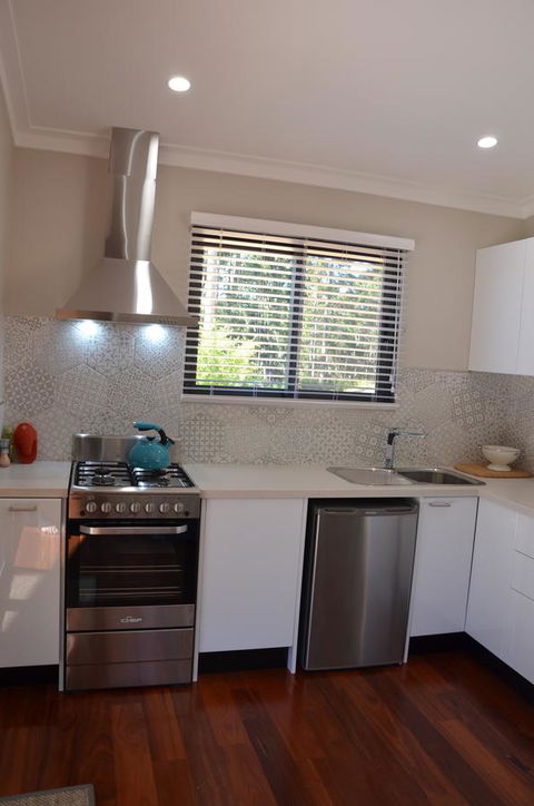 The Floating Forest - Goulburn Accommodation 25