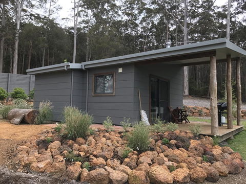 The Floating Forest - Goulburn Accommodation 1
