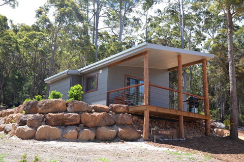 The Floating Forest - Goulburn Accommodation 3