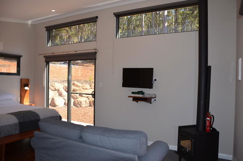 The Floating Forest - Goulburn Accommodation 19